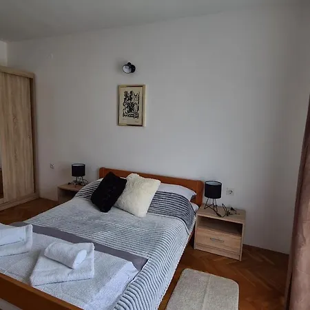 Apartments Solis, 50 M From The Sea - Jakisnica Exterior photo