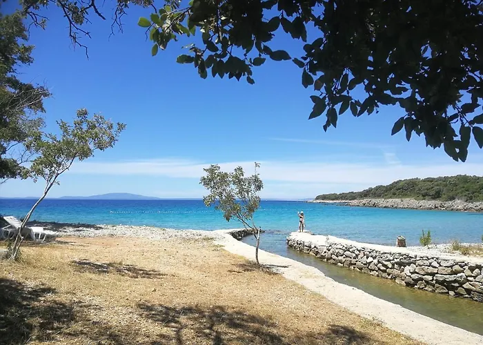 Apartments Solis, 50 M From The Sea - Jakisnica