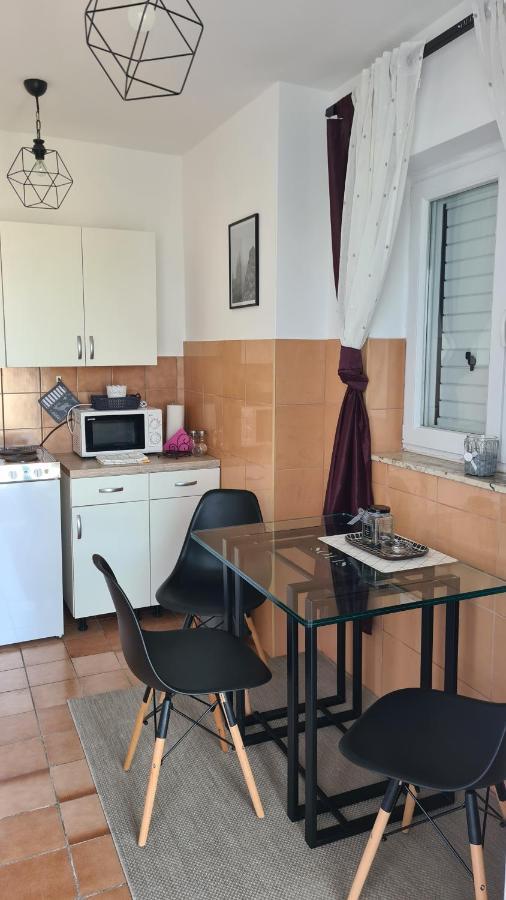 Solis, 50 M From The Sea - * Jakisnica
